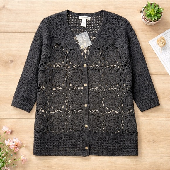 Liz Claiborne New York Sweaters - Liz Claiborne New York Black Crochet Cardigan Floral Open Knit V-Neck Medium